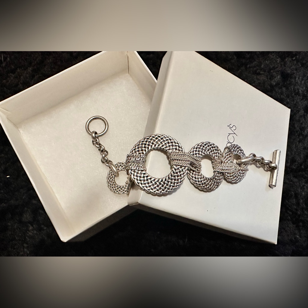 Vintage Y2k Silver Tone Woven Circle Links Bracelet With Toggle Clasp 25$